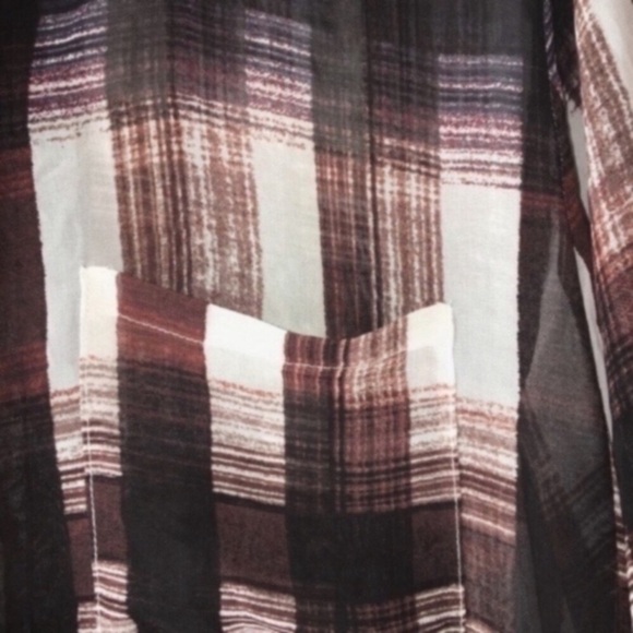 Jack By BB Dakota Sheer Button Down Blouse - Picture 4 of 5